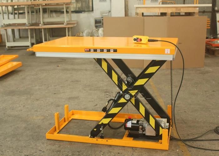 Lifting Table for Lifting or Lowering Materials to Feed Machines