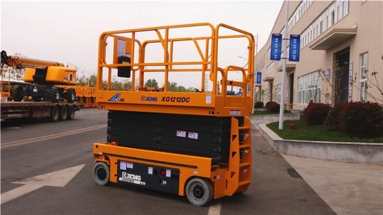 XCMG Manufacturer Mobile Scissor Lifting Platform Xg1412HD China 14m Small Hydraulic Ladder Scissor Table Lift Platform Price