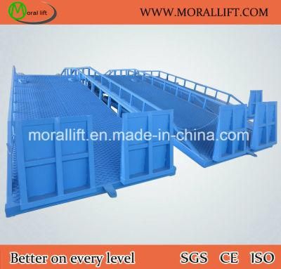 Hydraulic mobile container leveler/cargo dock ramp
