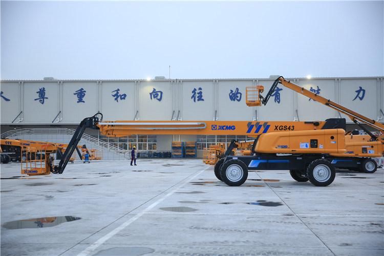 XCMG Brand Cargo Manlift Lift Platform Xgs43 Hydraulic Telescopic Arm Lift Drive Work Platform with Ladder