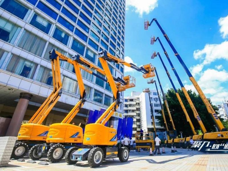China 24m Telescopic Mobile Boom Lift Xgs24 and Spare Parts