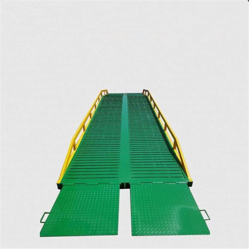 Mobile Yard Loading Ramp Adjustable Height Forklift Container Dock Ramp