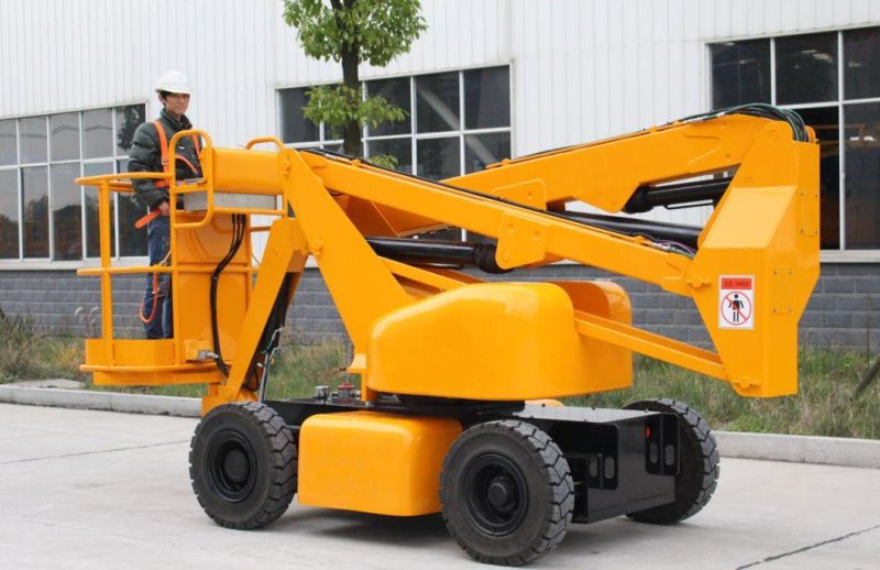 China Self-Propelled Articulated Boom Lift with 150kg Loading Capacity