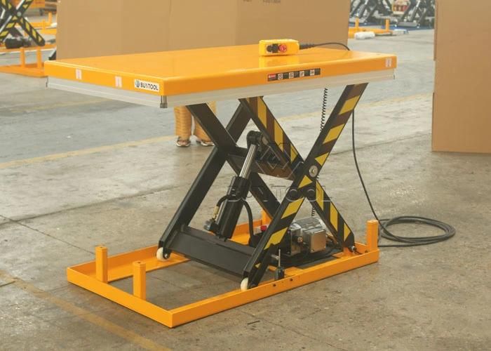 Lifting Table for Lifting or Lowering Materials to Feed Machines