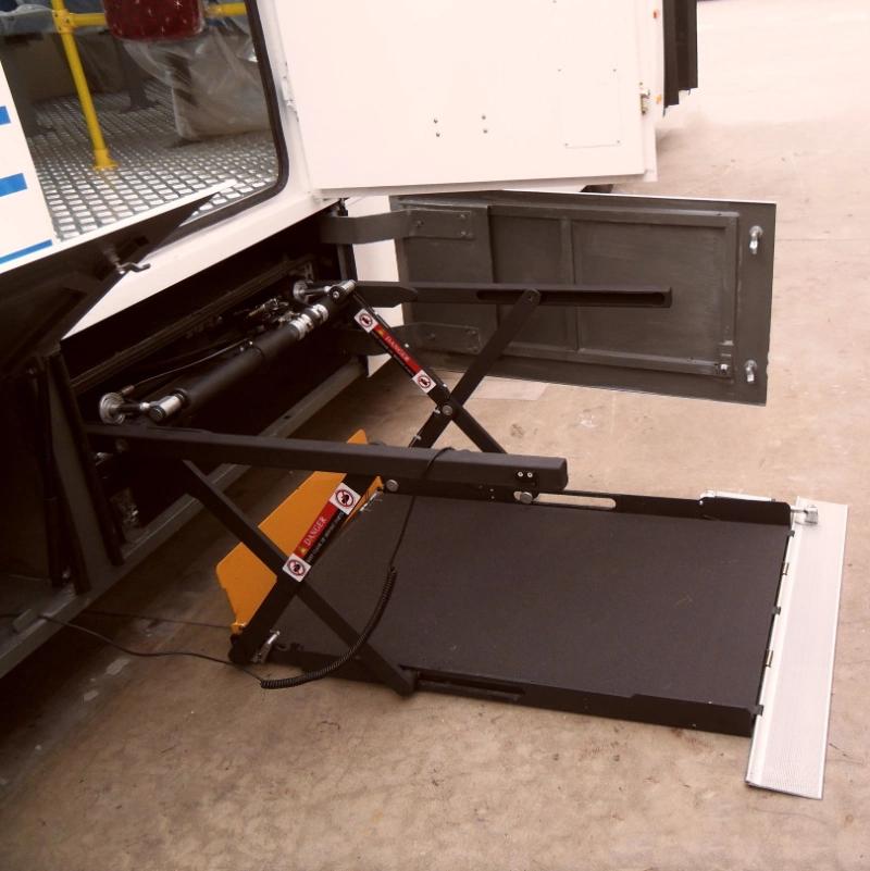 Uvl-1300II CE and Emark Certified Bus Scissor Wheelchair Lift Wheelchair Hoist CE Loading 300kg
