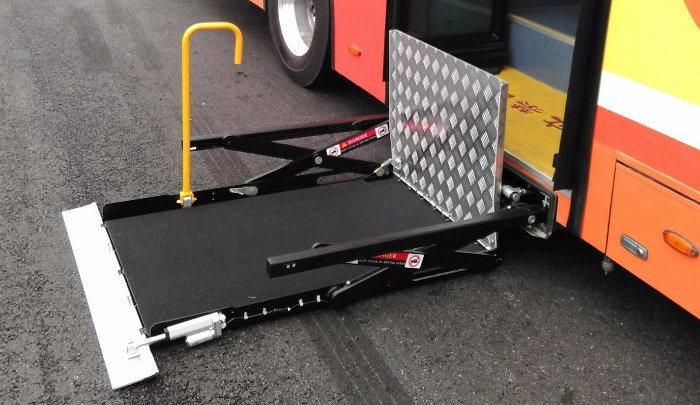 Ce Certified Electrical & Hydraulic Wheelchair Lift for Bus Model Uvl-700-S