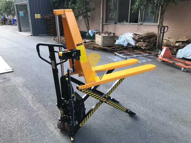 Carrying Materials 1500kg Capacity Portable Durable Construction Machinery for Sale