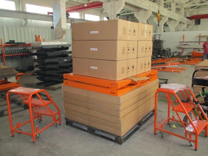 Stationary Lifting Table with Drive-on Ramp - for Direct Pick-up of Pallets and Mesh Boxes