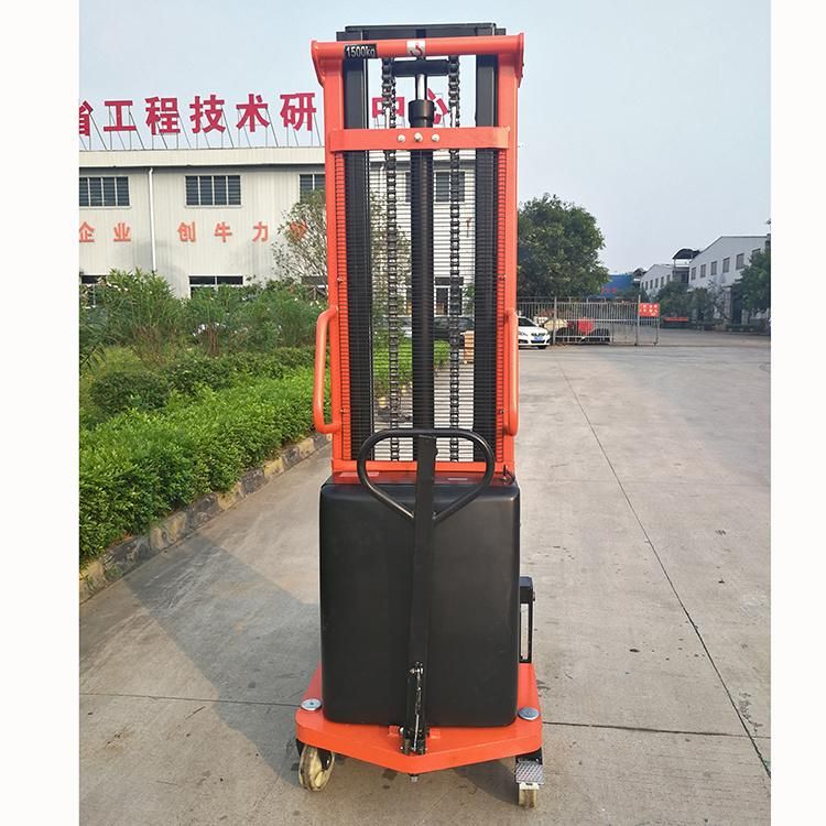 China Top Rank Semi-Electric Pallet Stacker