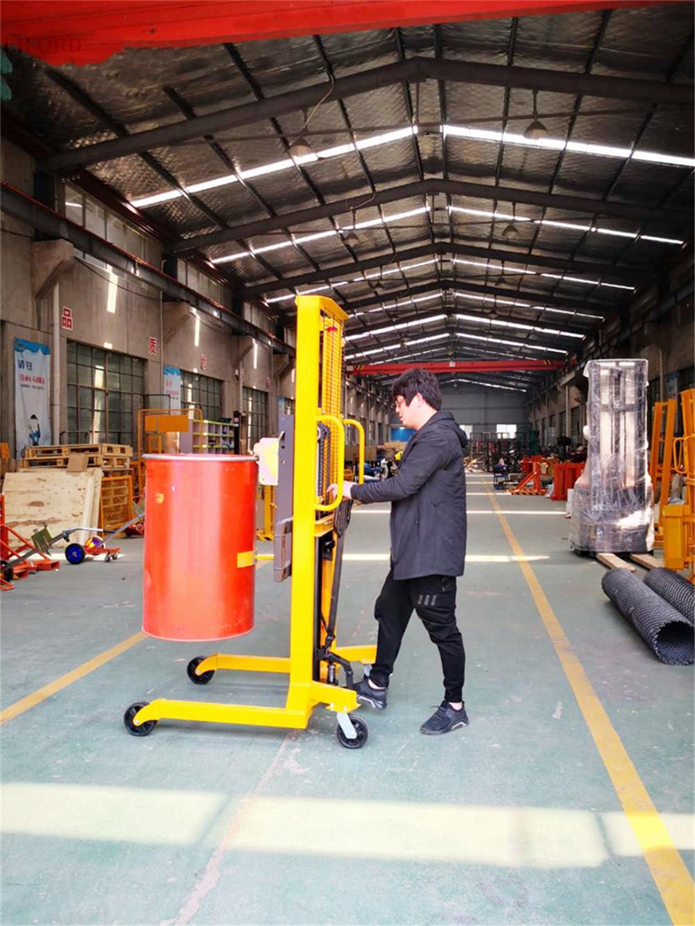 Mini Manual Stacker Lifting Equipment Hydraulic Hand Drum Lifter Dt400A