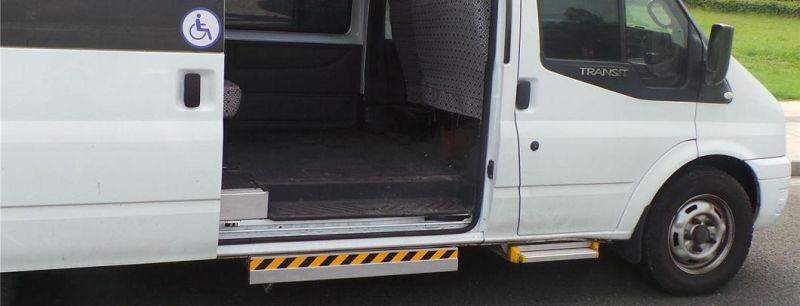 Ce Scissor and Hydraulic Wheelchair Lift for Van and Minibuswith Loading Capacity 300kg