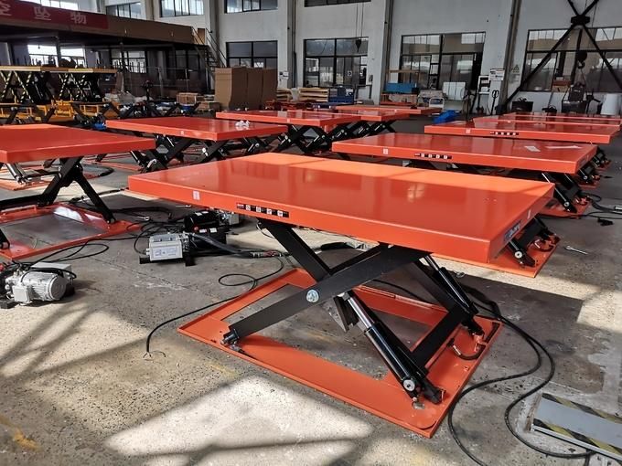 Stationary Lifting Table with Drive-on Ramp - for Direct Pick-up of Pallets and Mesh Boxes