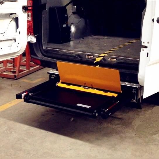 Ce Certified Wheelchair Elevator for Van with Loading Capacity 300kg