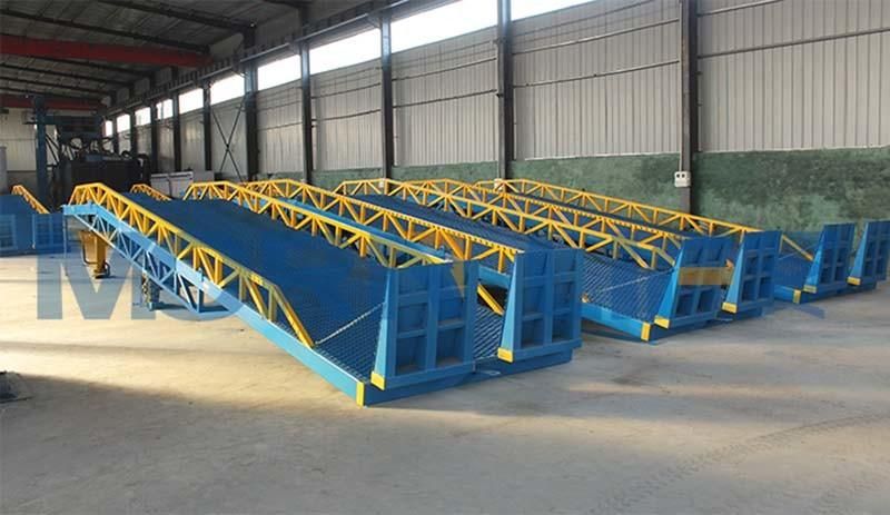 Portable Steel Forklift Yard Container Loading and Unloading Dock Ramp
