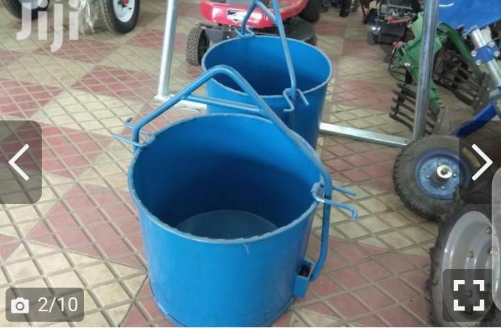 Building Hoist with 1000kg Lifting Capacity