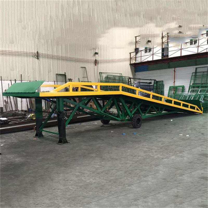Mobile Yard Loading Ramp Adjustable Height Forklift Container Dock Ramp