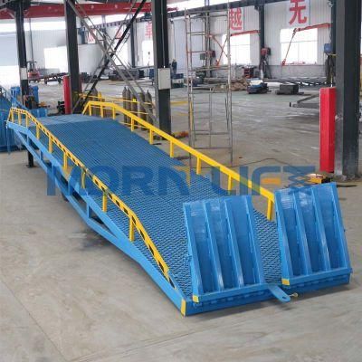 Mobile Hydraulic 8ton Loading Dock Ramp for Trucks with Ce
