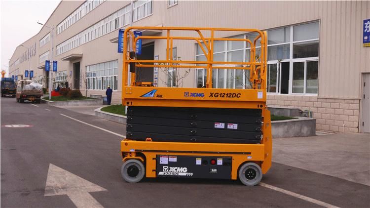 XCMG Manufacturer Mobile Scissor Lifting Platform Xg1412HD China 14m Small Hydraulic Ladder Scissor Table Lift Platform Price